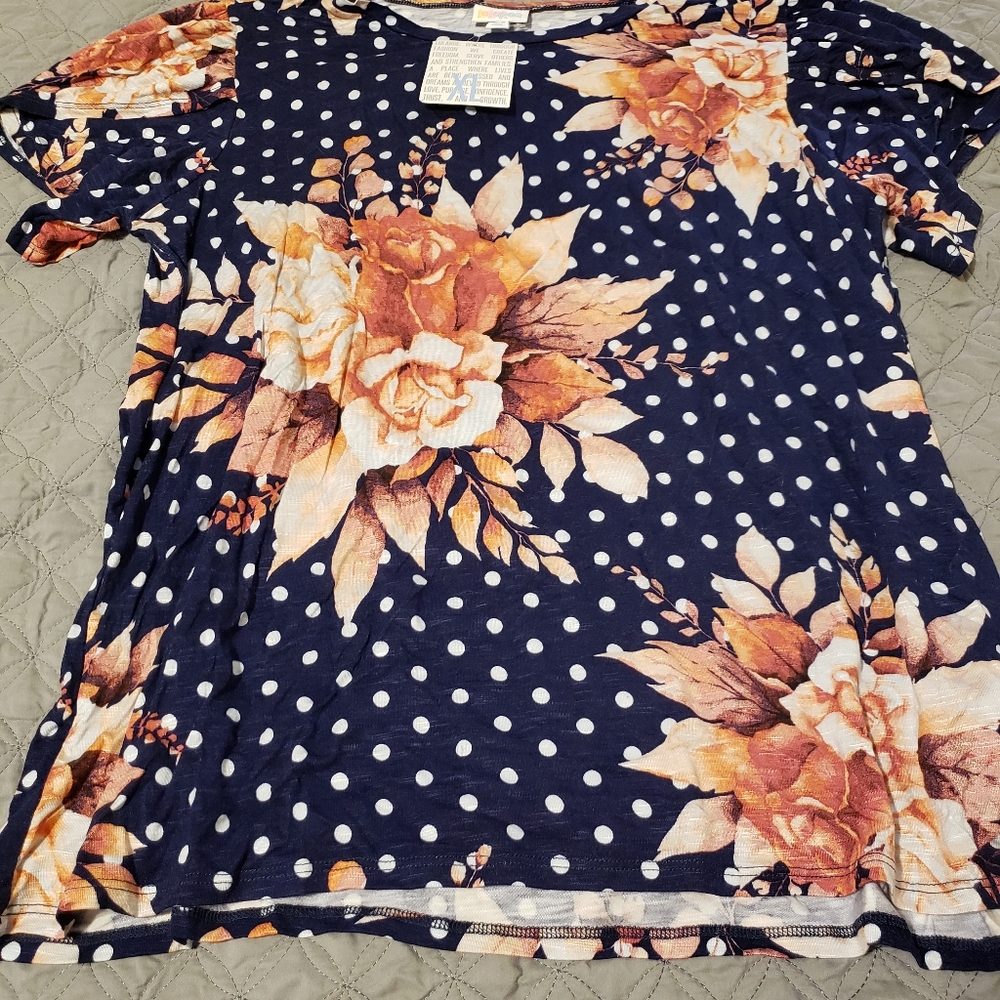 Lularoe Olive Tee Floral Navy XL NWT